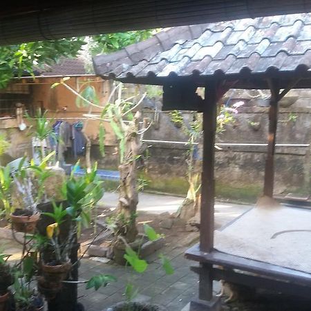 Mawar Homestay Canggu エクステリア 写真